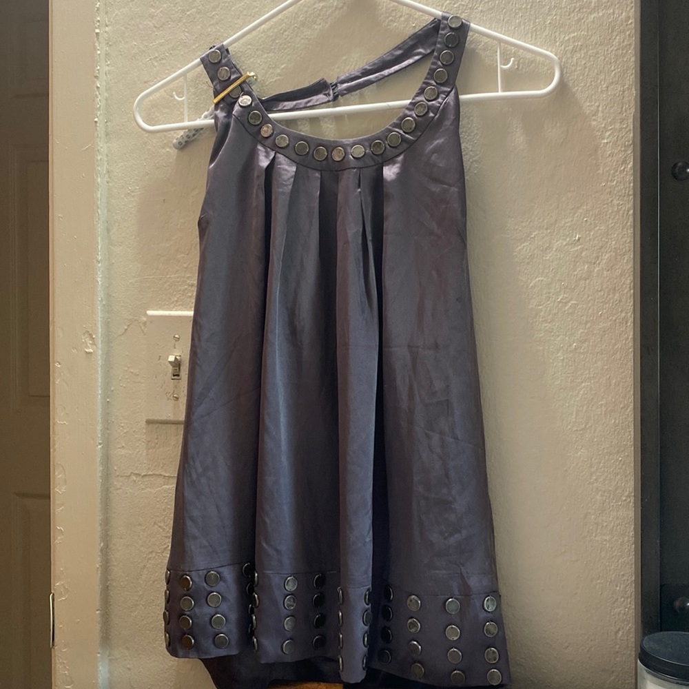 Woman top